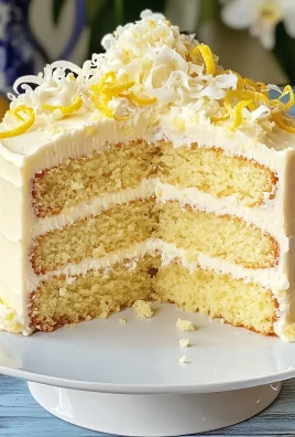 Delicious Pioneer Woman Lemon Cake with Creamy Buttercream Recipe